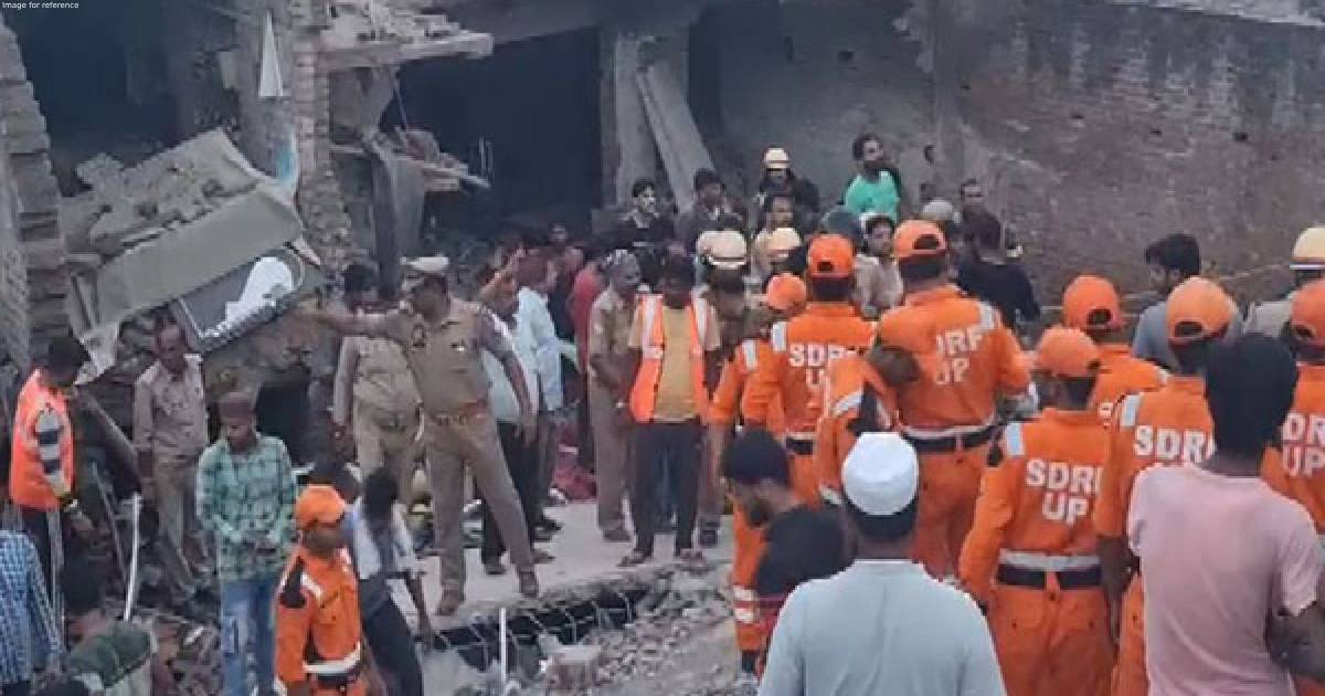 Barabanki building collapse: 2 dead, 3 still trapped, rescue operation on